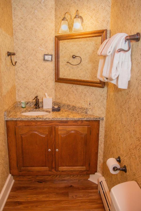 Sylvan Inn Bed & Breakfast Glen Arbor Ngoại thất bức ảnh
