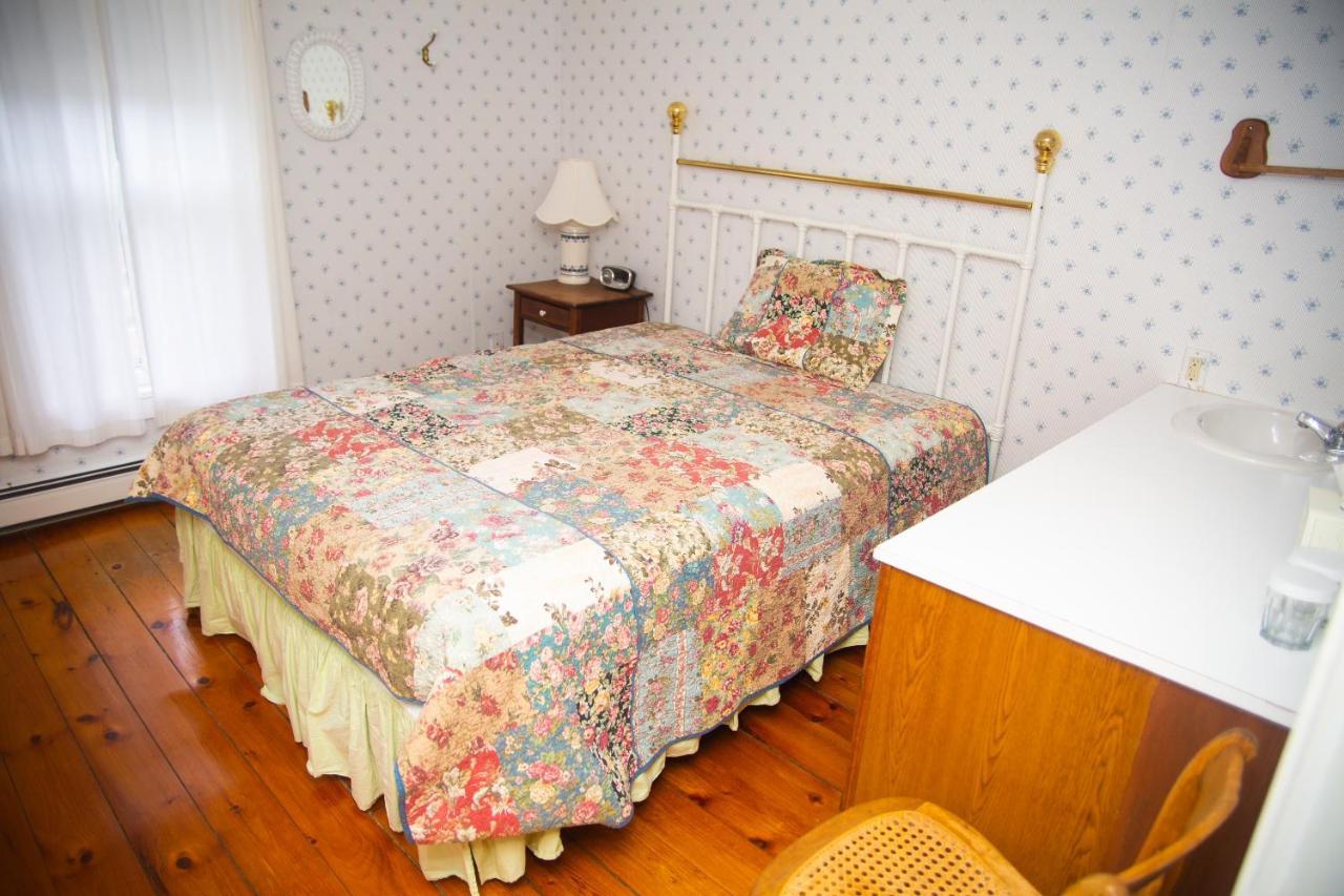 Sylvan Inn Bed & Breakfast Glen Arbor Ngoại thất bức ảnh